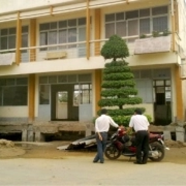 Nâng nhà khối văn phòng xí nghiệp lương thực Sài Gòn Satake, Bình Chánh